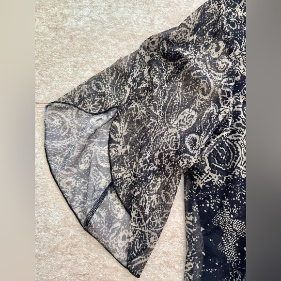 SESE CODE Women's Black and Tan‎ Flutter Sleeve Blouse – Size 3XL FLowy Lined - Picture 10 of 11